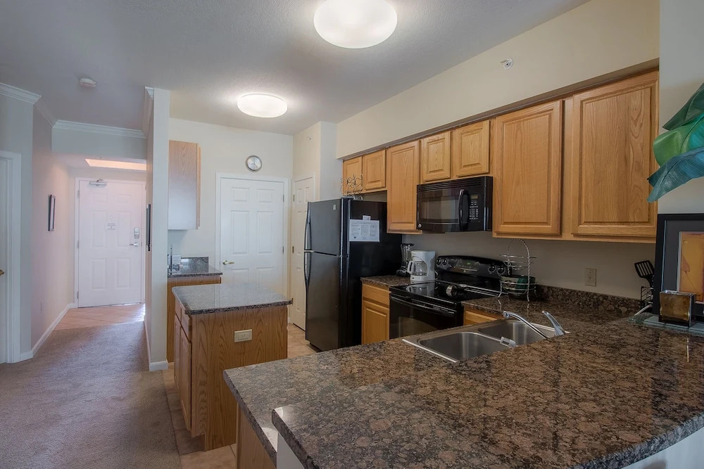 Legacy Towers-Legacy I 803