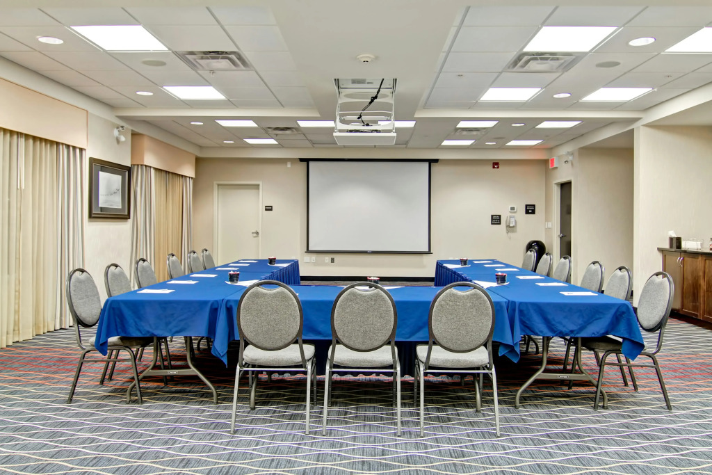 Hampton Inn & Suites Red Deer