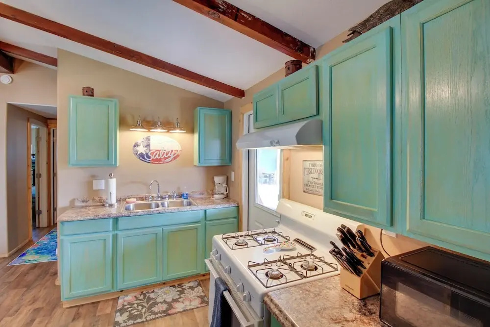 Beaches, Fishing & More! Rockport Getaway w/ Deck