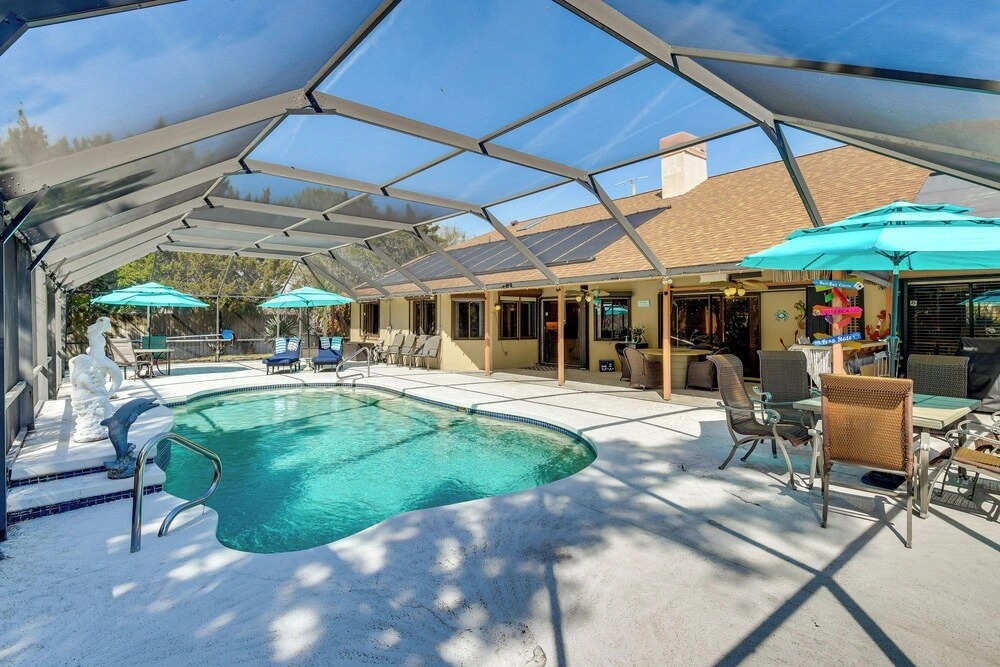 casa Ensenada in Palm Coast: Lanai + Heated Pool
