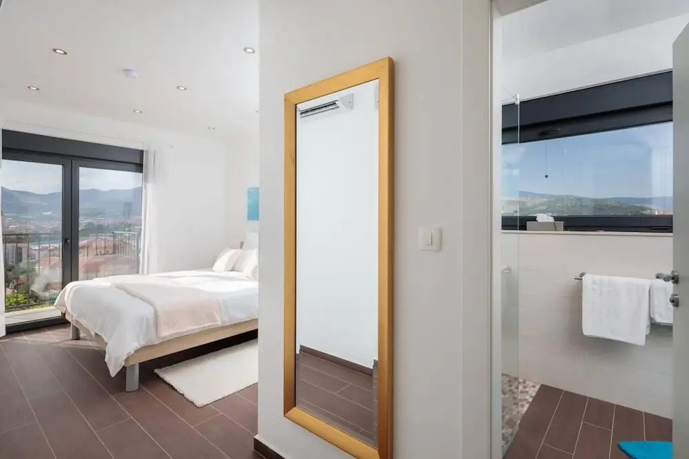 Villa Salt - 8 2 Heated Pool Trogir Near Beach
