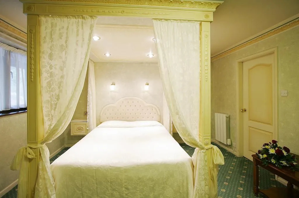 The Sandpiper Hotel, Sure Hotel Collection by Best Western
