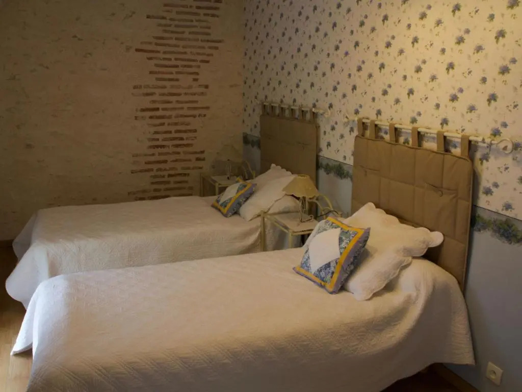 Gite Meung-sur-Loire, 4 pièces, 6 personnes - FR-1-590-96