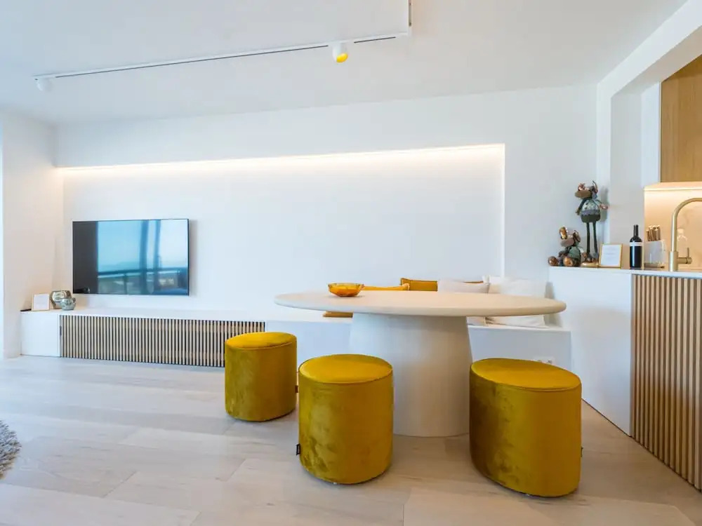 Beautiful Apartment With Direct sea View