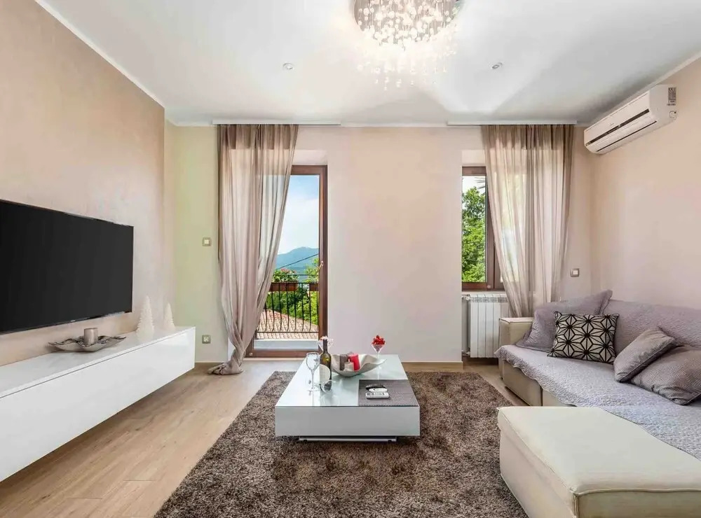 Modern Comfort With Shared Pool & Lush Green Surroundings in Kastav