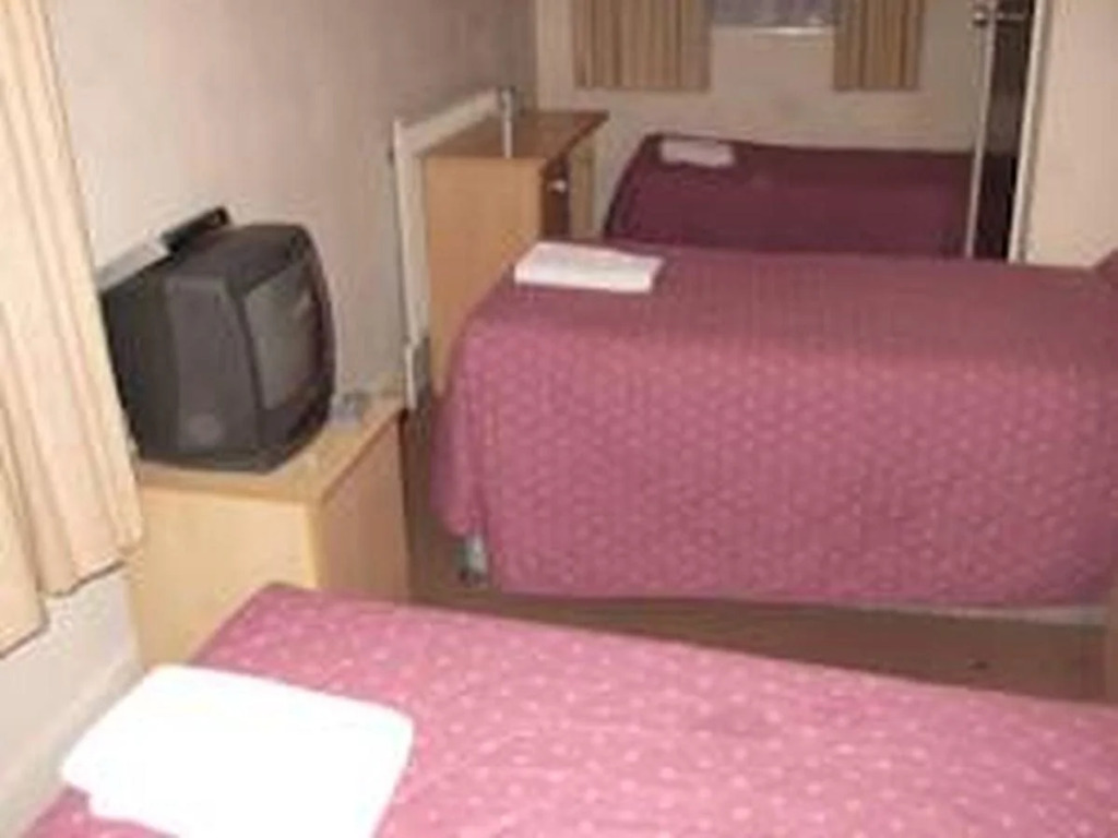 A To Z Hotel