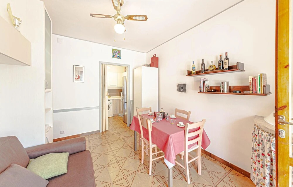 Beautiful Apartment in Platamona With Outdoor Swimming Pool and 2 Bedrooms