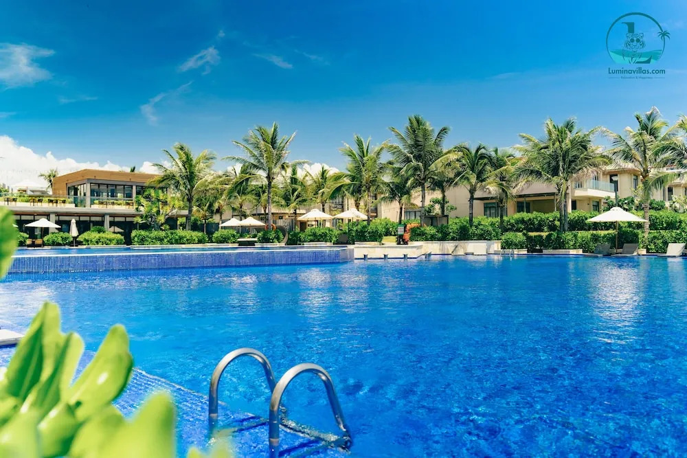 Lumina Villas Cam Ranh, Bai Dai beach luxury resort villas