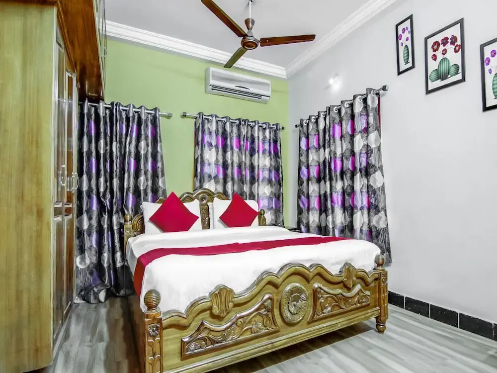 Sunrise Villas by OYO Rooms