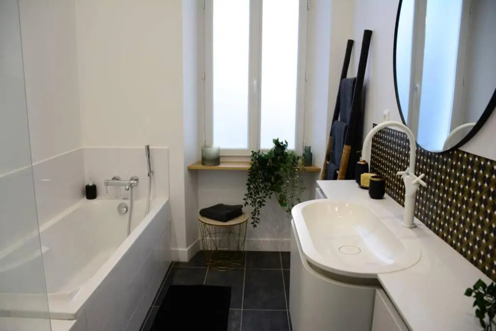 85 M2 Centre Ville 2 Mn Vieux Port Au Calme