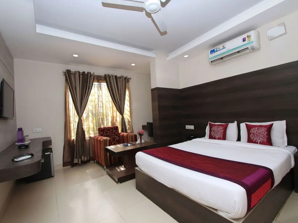 Via Sri Krishna Suites