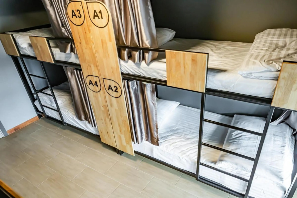 Ray Coffee Bar & Hostel - Adults Only