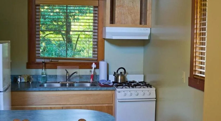 Creekside Inn & Resort