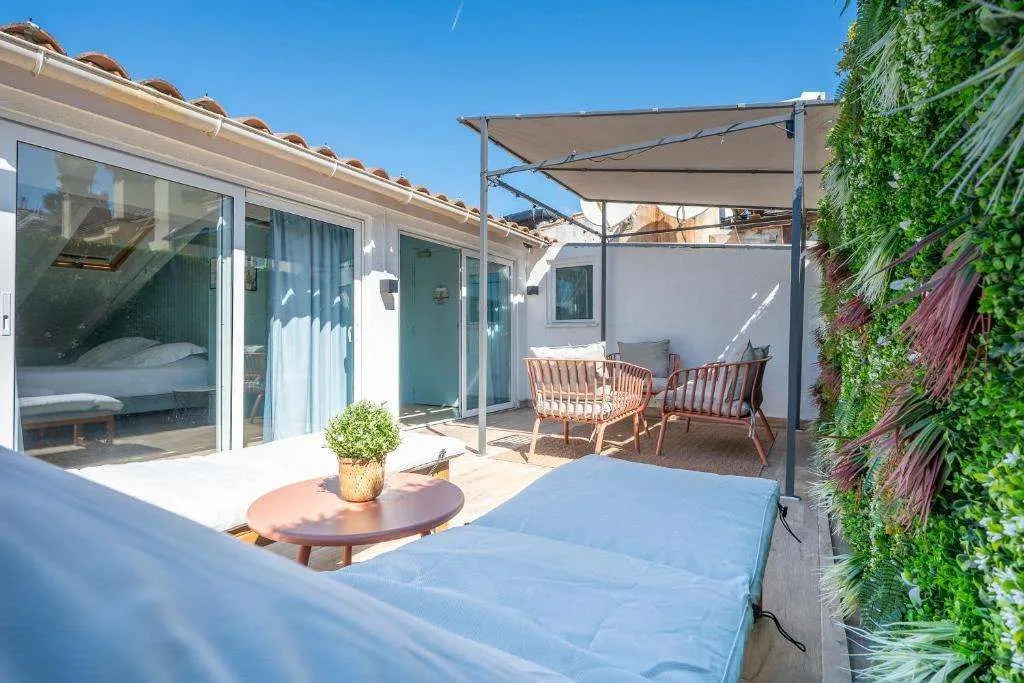 Hostel Ozz Nice