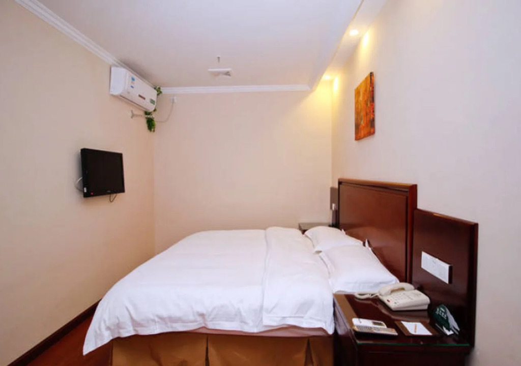 GreenTree Inn Anhui Hefei Railway Station Baowen Building Express Hotel