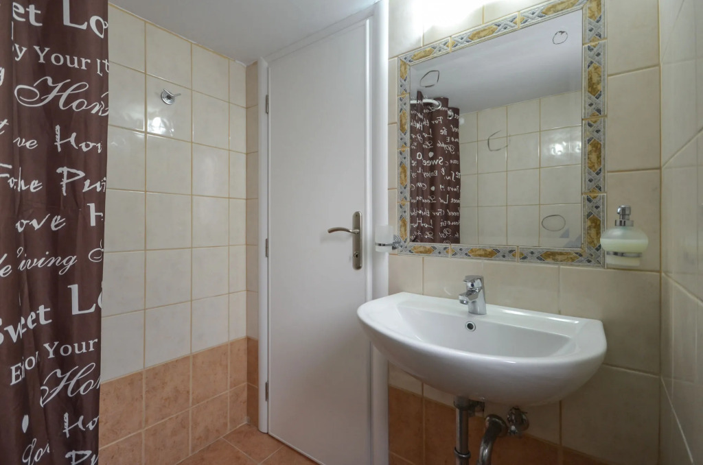 Panormos Hotel and Studios