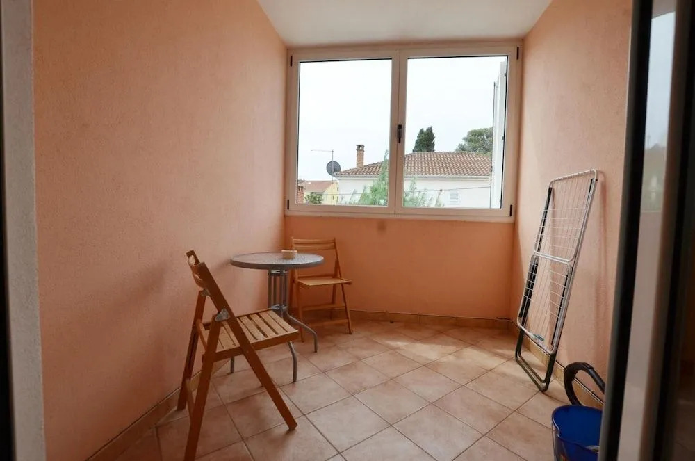 Kliska Apartment