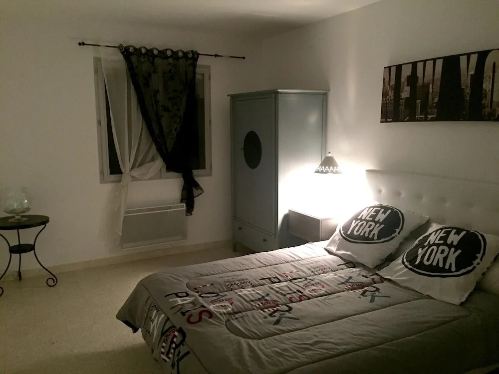Apartment With 2 Bedrooms in Saint-raphaël, With Wifi - 5 km From the