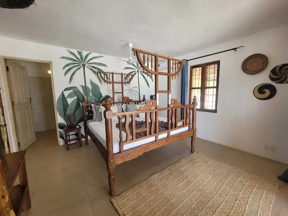 Lost Soles Lodge