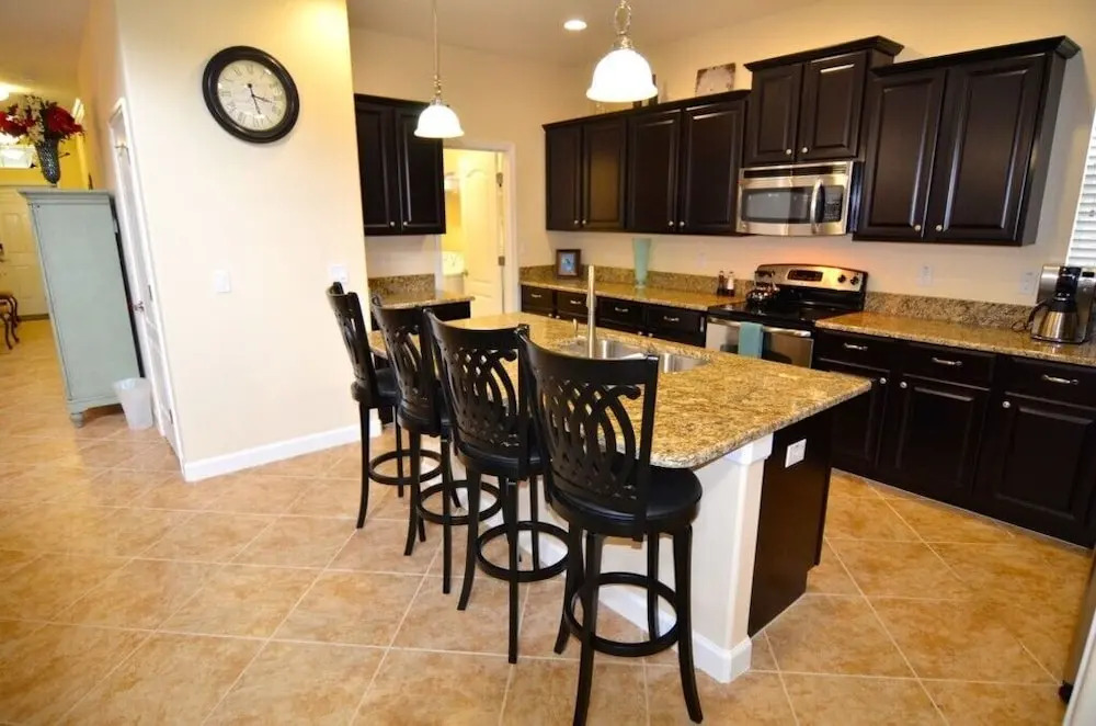 5-Bedroom Villa in Four Corners 2985BPR