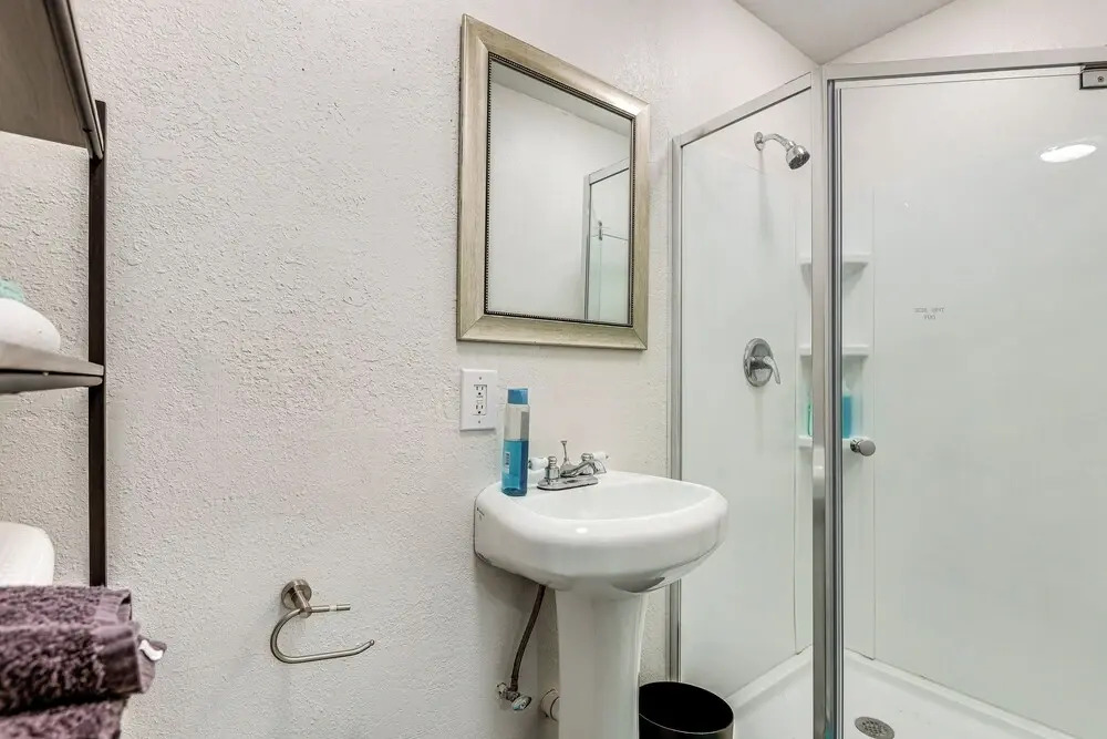 1 Mi to Moody Gardens & Beaches: Galveston Home
