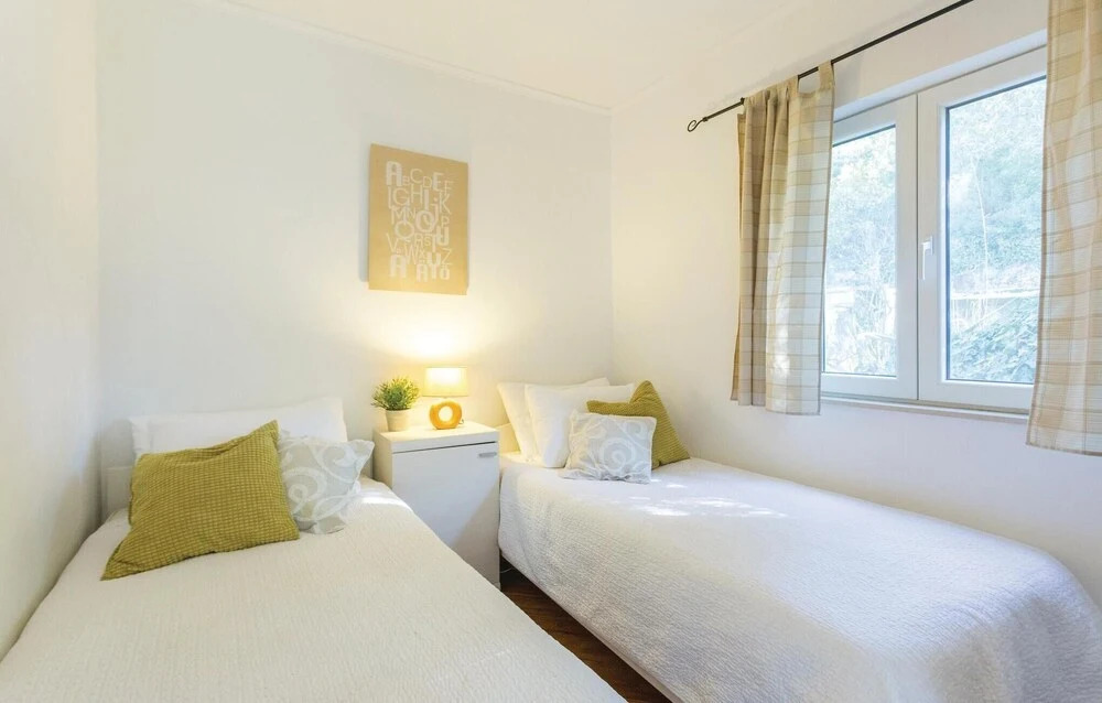 Beautiful Home in Radovcici With Wifi and 2 Bedrooms