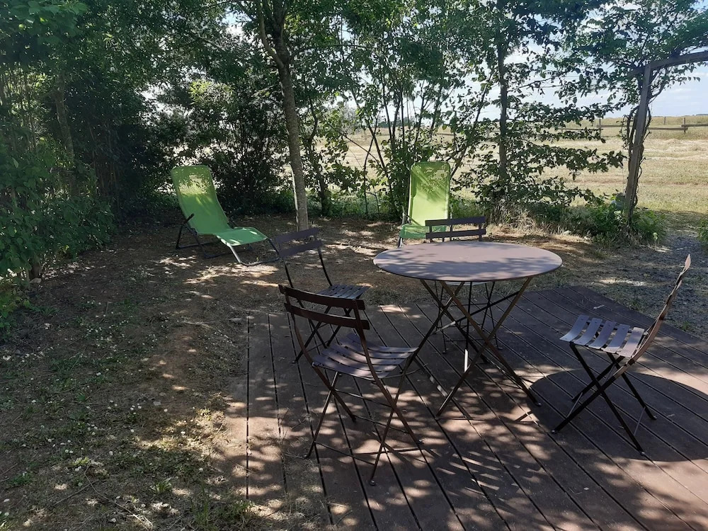 AU NID DOUILLET DE LA FERME CHAUVET