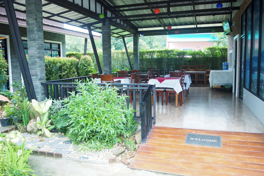 Jinda Resort