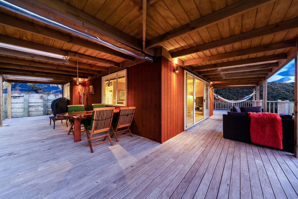 Romantic Piha