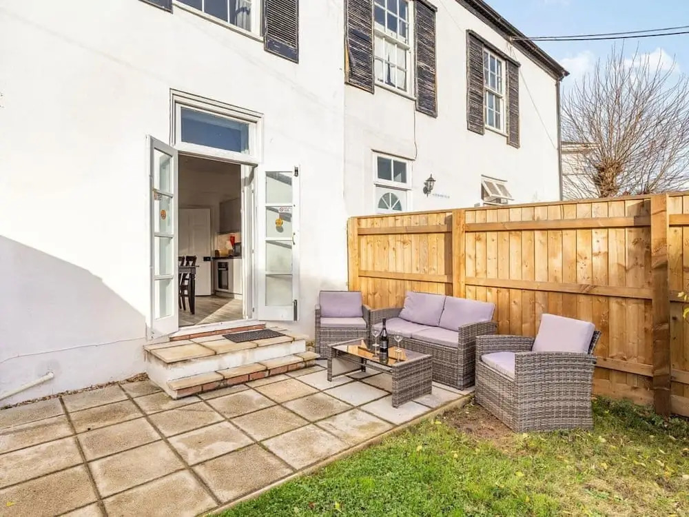 Lovely Villa 2 King 2 Singles 1double Sofa bed