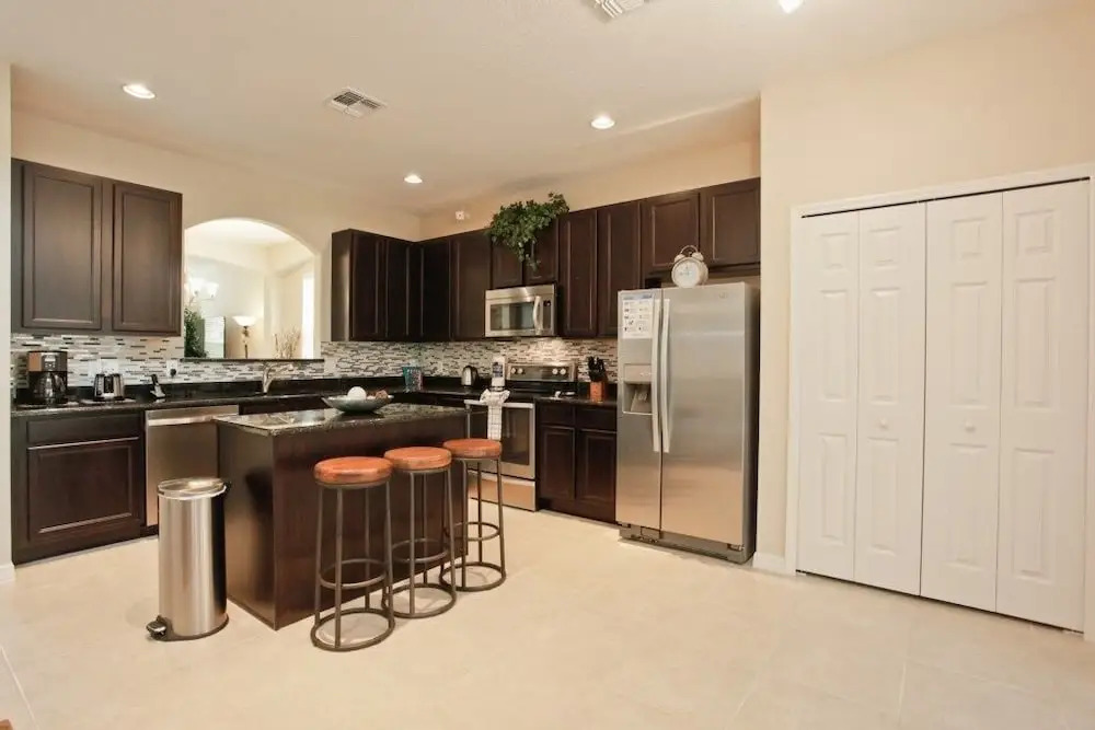 6 Bed Pool Home With Floor Plan Near Disney 6 Bedroom Home by Redawning