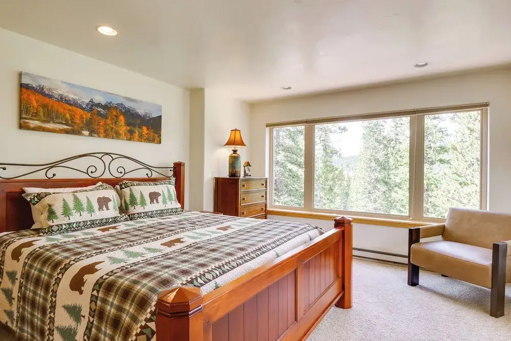 Hot Tub + Game Room: Fairplay Cabin Near Hiking