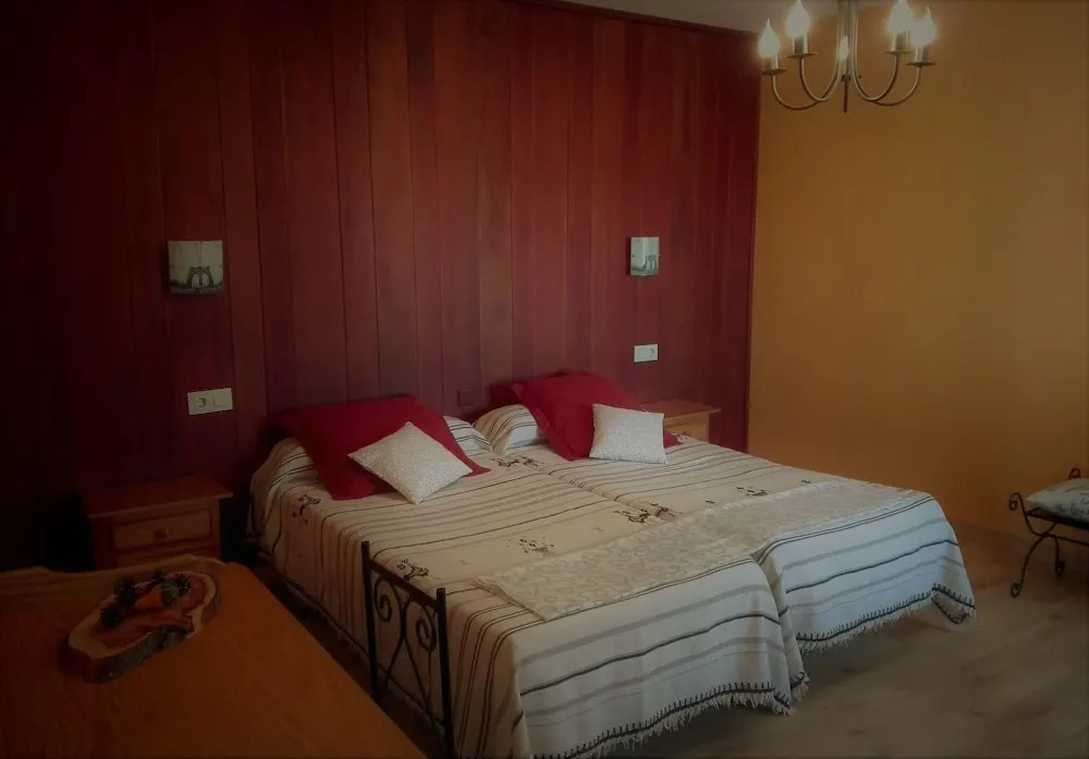 CASA RURAL LOS HALCONES