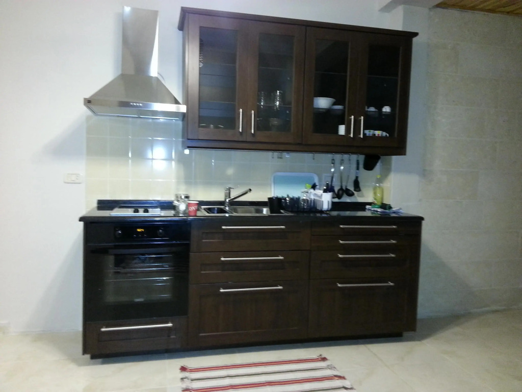 Husamazzeh Apartment