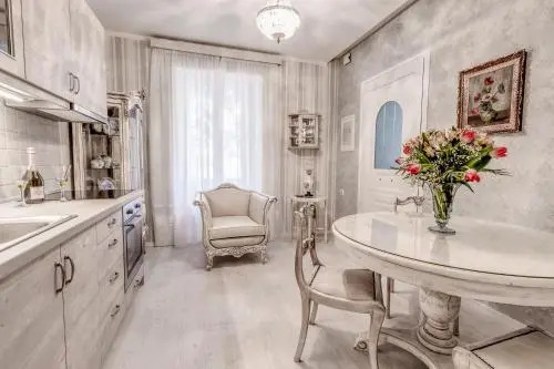 Papalina Suite