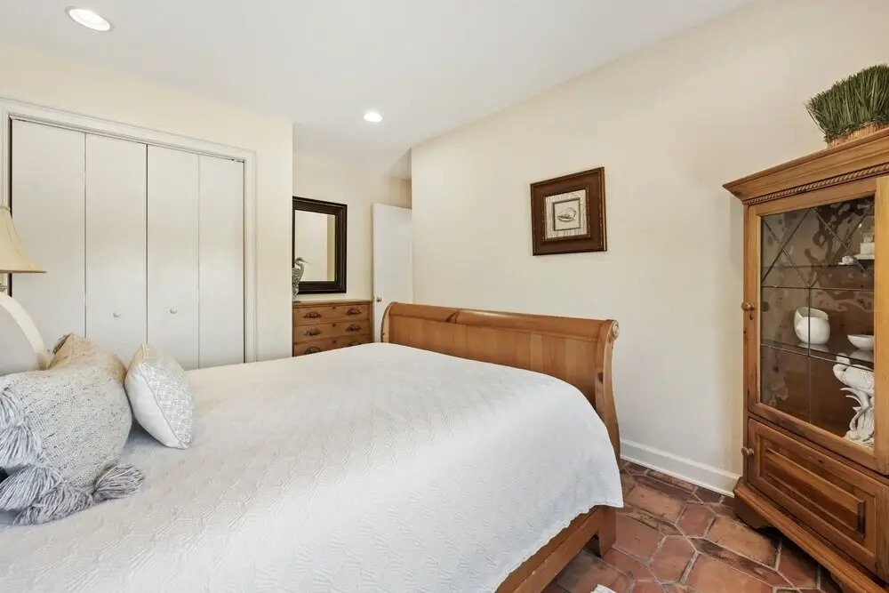 Sea Breeze - Great Oceanfront Views And Close To The Beach Club 3 Bedroom Villa by Peace Vacations