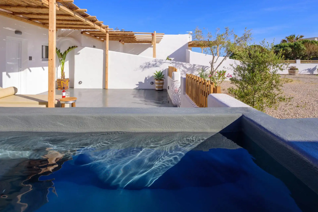 Athiri Luxury Suites