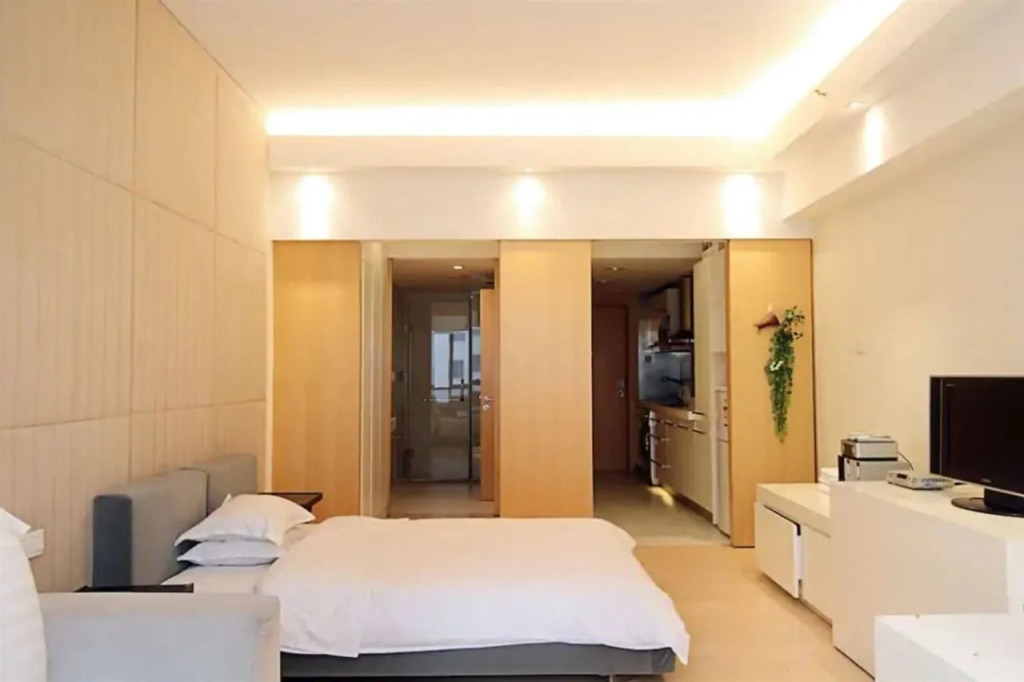 Private-Enjoyed Home ApartHotel - R&F Stanley Apartment