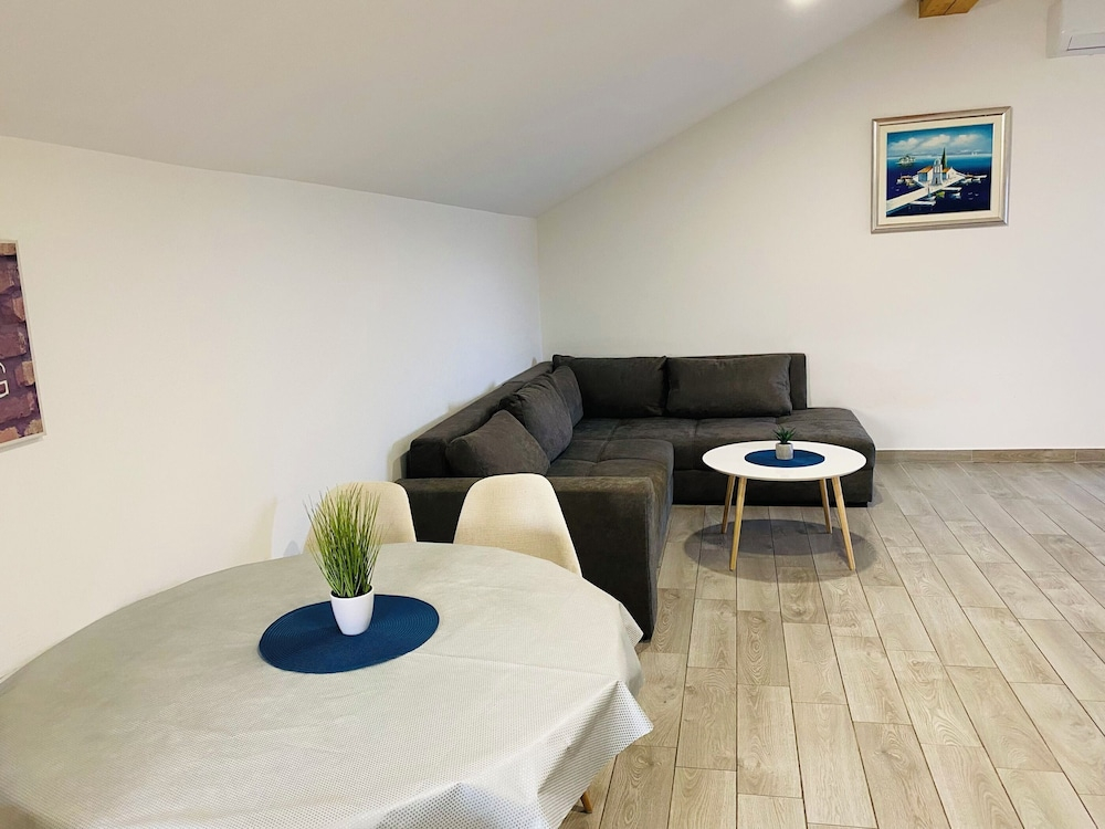 Apartments Marija Balcony with Sea View