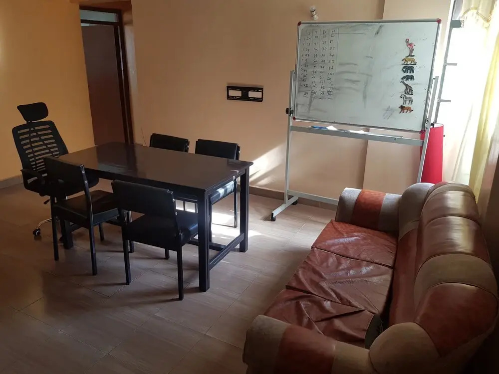 Cosy Sunflower House Nairobi with Wi-Fi