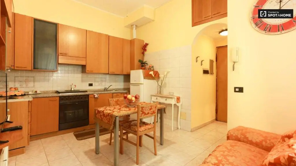 15 min from city center metro m1