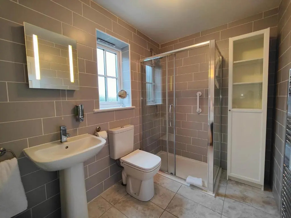Birdsong Rural Winchester Twyford - 2BR, 5BR, 7BR - sleeps upto 14