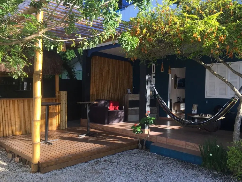 Mad Dog Hostel