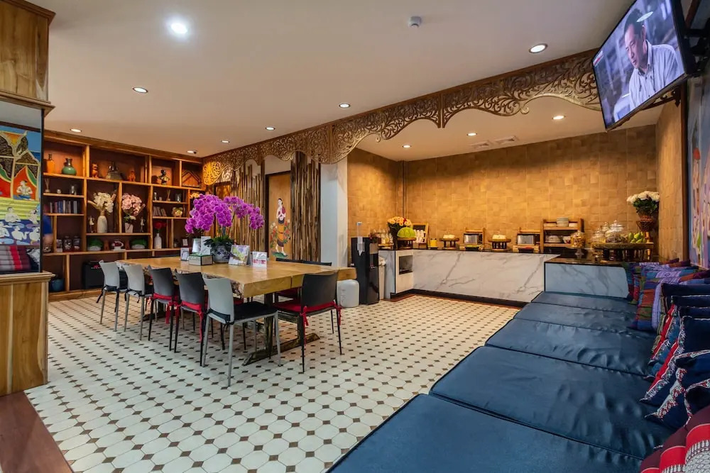 Anumat Premium Budget Hotel