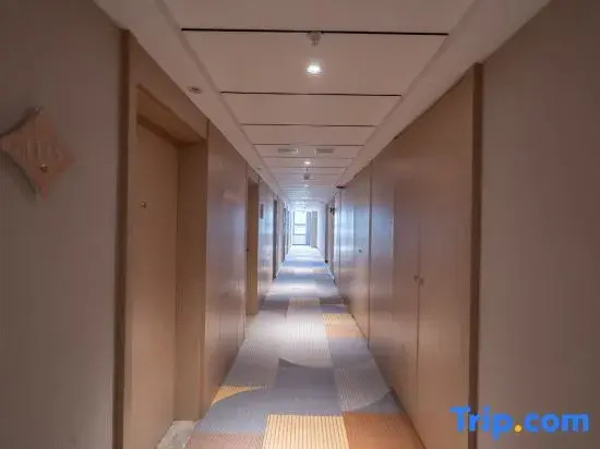 Jinjiang Inn (Jinan China Resources Land Plaza CBD)