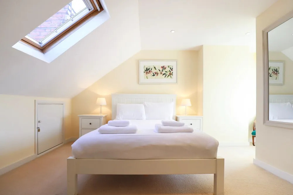 Comfortable &Bright Family Home - Imperial Wharf