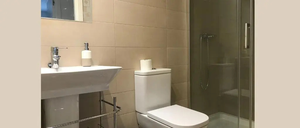 Comfortable apartment with shared pool, garage and at only 5 min walk from Los Bateles beach