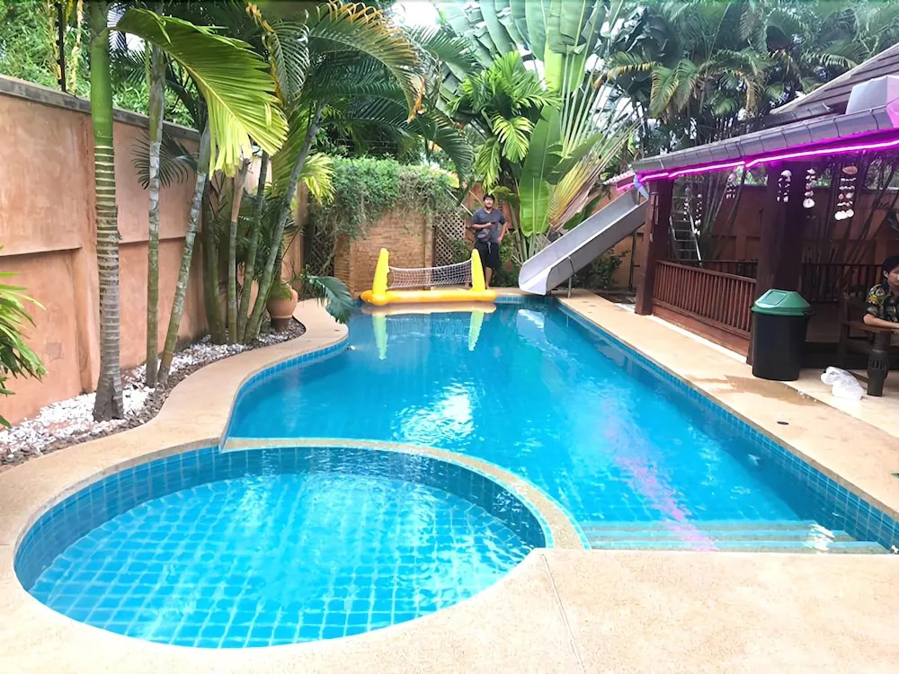 Baan Green Leaf