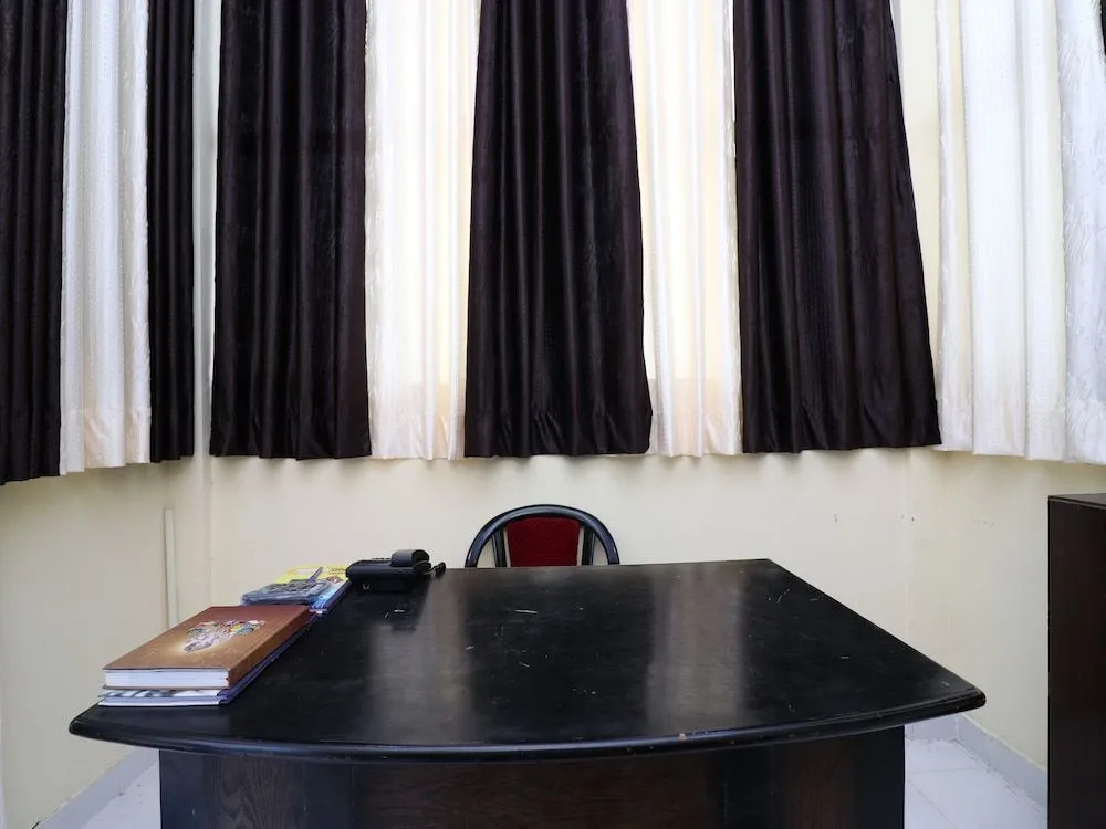 OYO 22648 Shalimar Inn