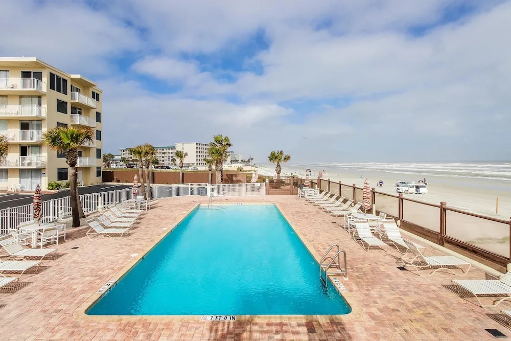 Daytona Beachside